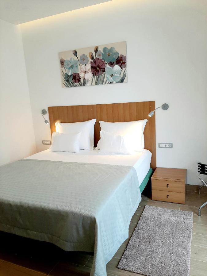 Apartment Residences Caroline *