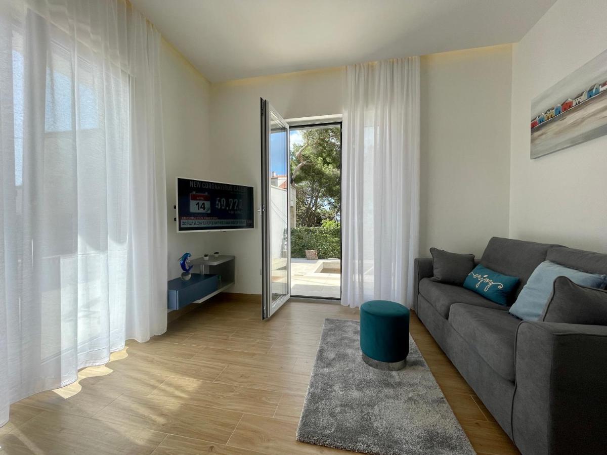 Residences Caroline Apartment