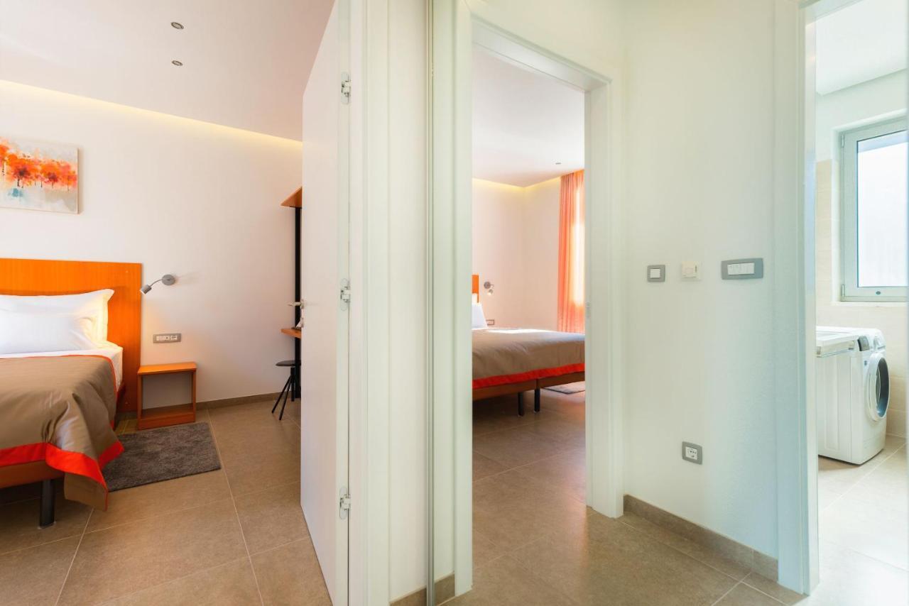 Apartment Residences Caroline *